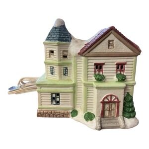 Trim A Home White Porcelain 1995 Lighted‎ House